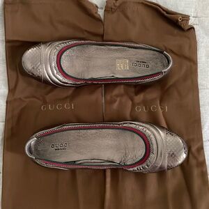 Gucci metallic flats